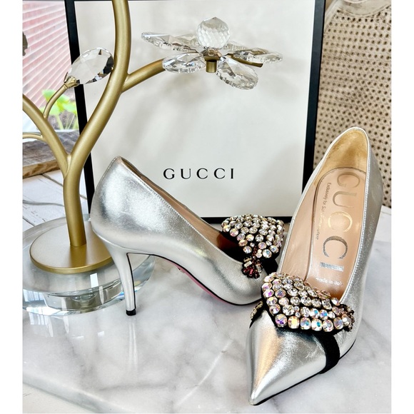 Gucci “Virginia Heart 95 mm Heart” Silver Leather Pumps - Picture 1 of 12